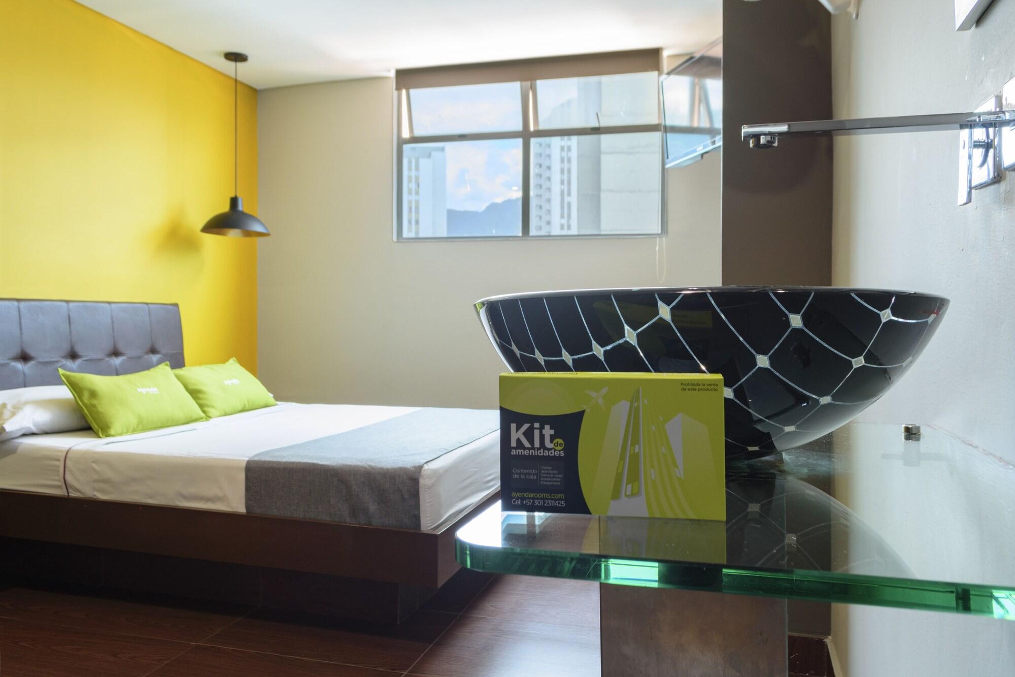 3H Hotel Centro Historico Медельин Экстерьер фото