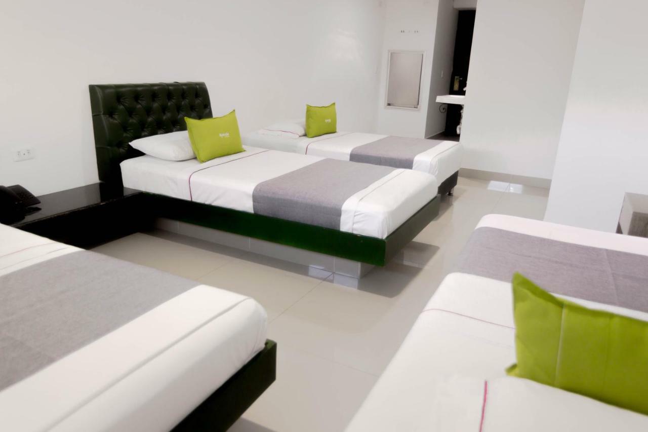 3H Hotel Centro Historico Медельин Экстерьер фото