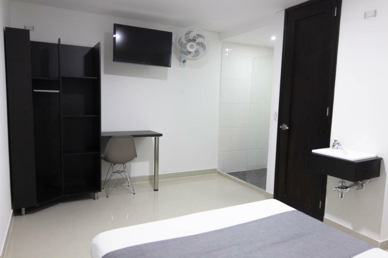 3H Hotel Centro Historico Медельин Экстерьер фото